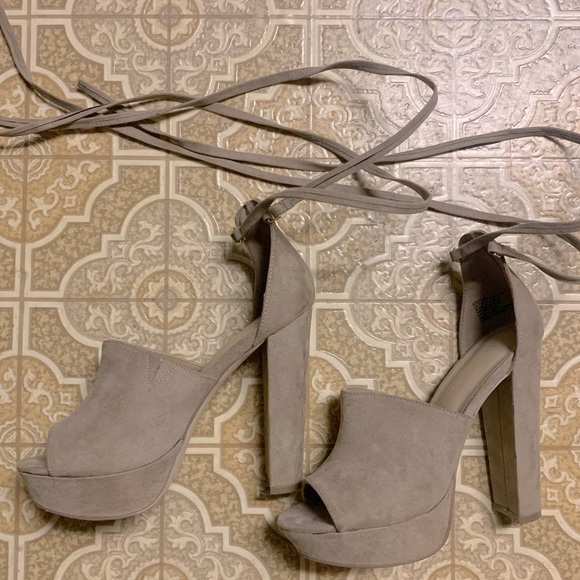 Platform heels | Taupe | 7.5 | JustFab - Picture 1 of 1